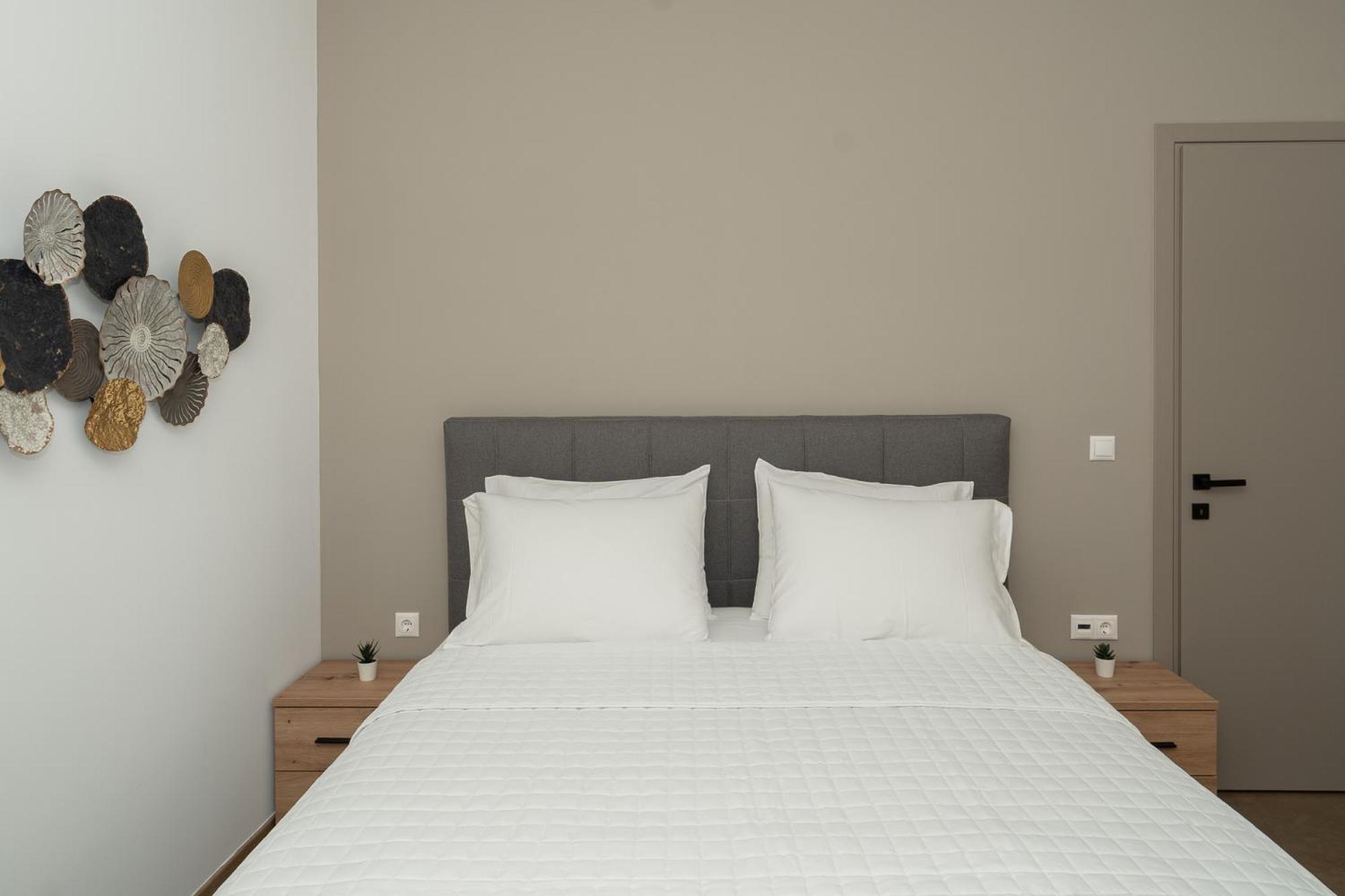 Lithos Suites Finikounta Exterior photo